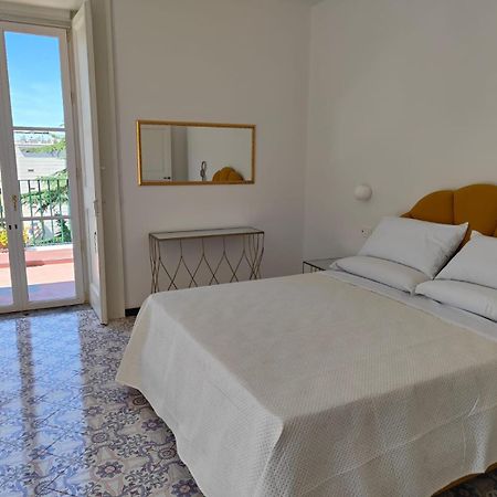 Casa Enzina Hotel Sorrento Exterior photo