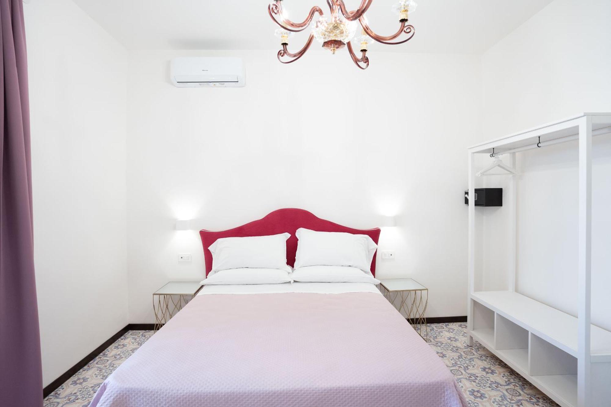 Casa Enzina Hotel Sorrento Exterior photo